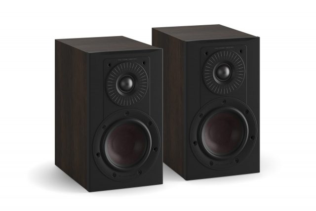 テレビに組み合わせたい“推し”スピーカーブックシェルフ型を徹底  