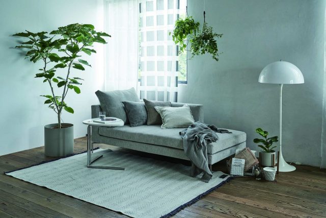 愛着の湧くシアターは家具選びからオシャレでマルチに使える「ソファ 
