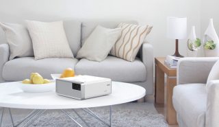 ドリーミオ「EF-100」が叶える<br>大画面があるライフスタイル！