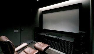 専用室シアター編 No.1の実例を発表！<br>読者の皆様の理想の専用室シアターは？
