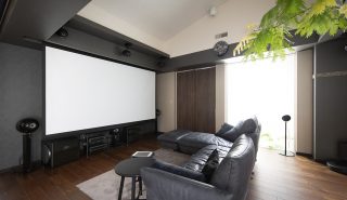 リビングシアターCASE11<br>グリーンと採光で美しさも叶えた空間に