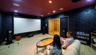 専用室シアターCASE29<br>リノベで叶えるゴージャスなプライベートシネマ