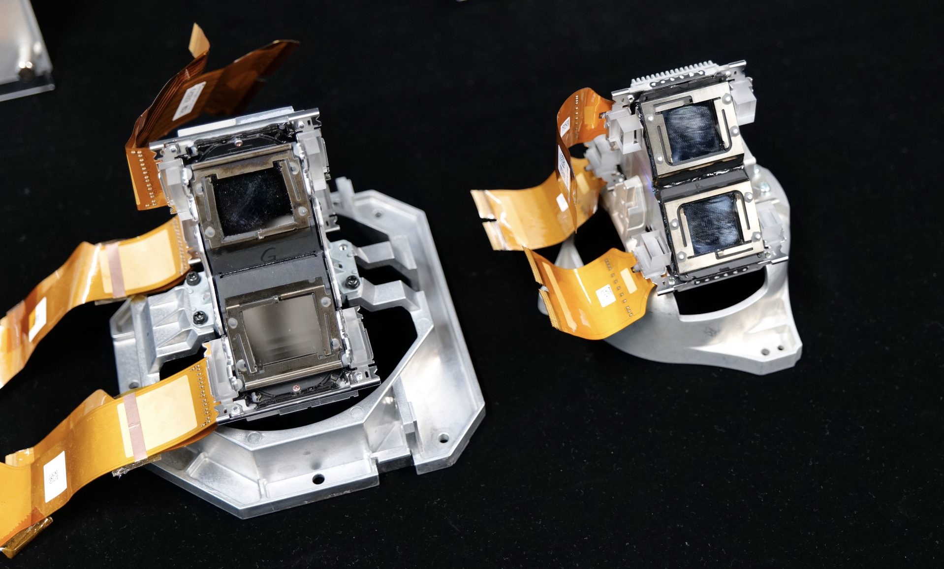 ソニー4Kレーザープロジェクター、高画質の秘密を開発陣に聞く新開発 