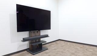 ミニマルテレビシアターのススメ・50インチ級TVのサウンドバーは“設置性”で選ぶ！