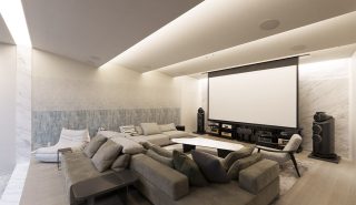 リビングシアターCASE81 広さ50畳でマルチに遊べるラウンジ風の地下室シアター